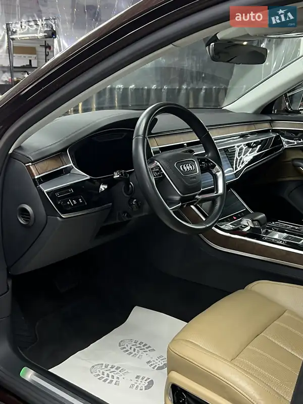 Audi A8 2018 VIN WAU8DAF82KN009487 фото оголошення 22 з 107