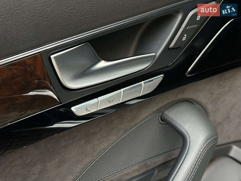 Седан Audi A8 2013 в Одессе