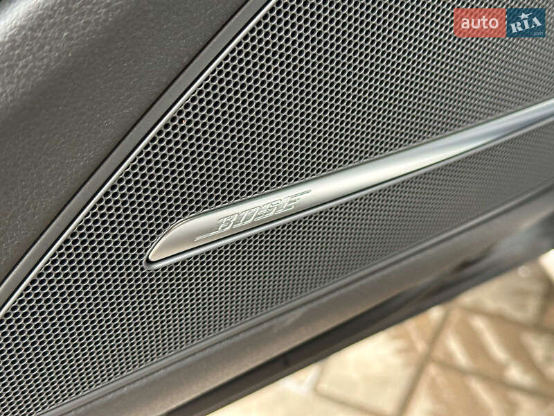 Седан Audi A8 2013 в Одессе