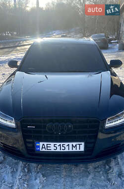 Седан Audi A8 2013 в Дніпрі