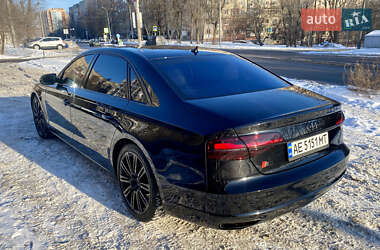 Седан Audi A8 2013 в Днепре