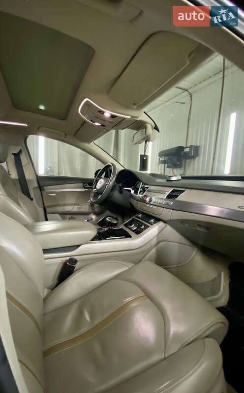 Седан Audi A8 2013 в Дніпрі