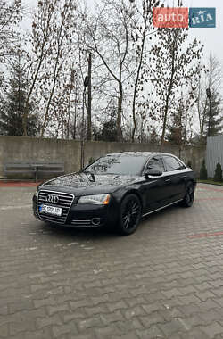Седан Audi A8 2013 в Костополе