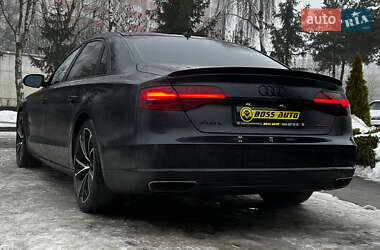 Седан Audi A8 2015 в Львове