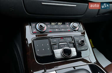Седан Audi A8 2015 в Львове
