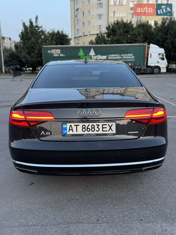 Седан Audi A8 2015 в Ивано-Франковске