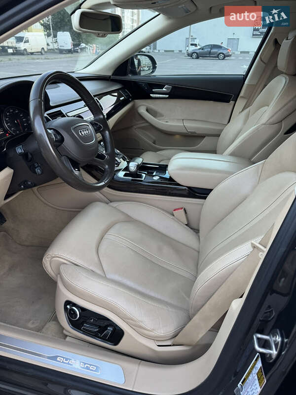 Седан Audi A8 2015 в Ивано-Франковске