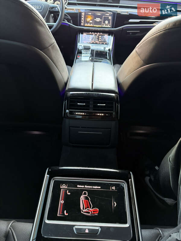 Седан Audi A8 2021 в Киеве