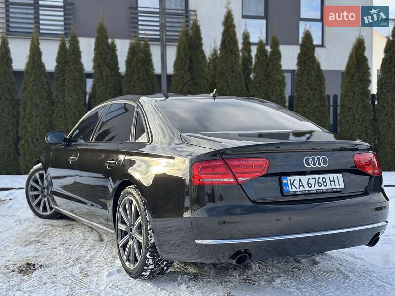 Седан Audi A8 2013 в Луцке