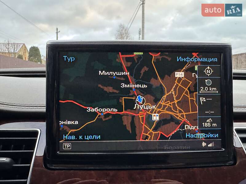 Седан Audi A8 2013 в Луцке