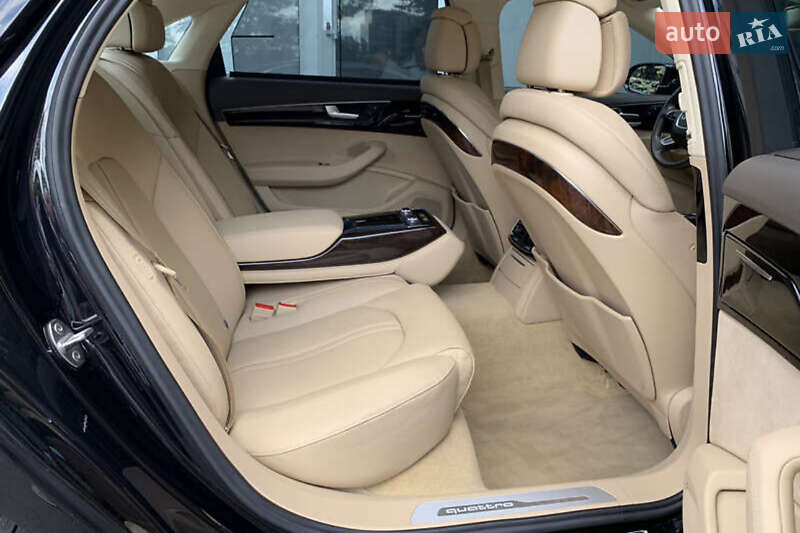 Седан Audi A8 2015 в Киеве