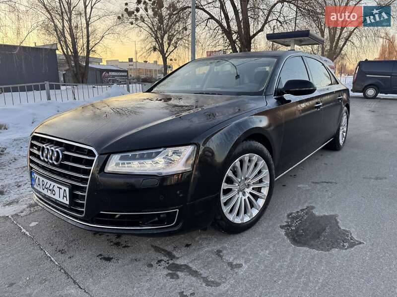 Седан Audi A8 2015 в Киеве
