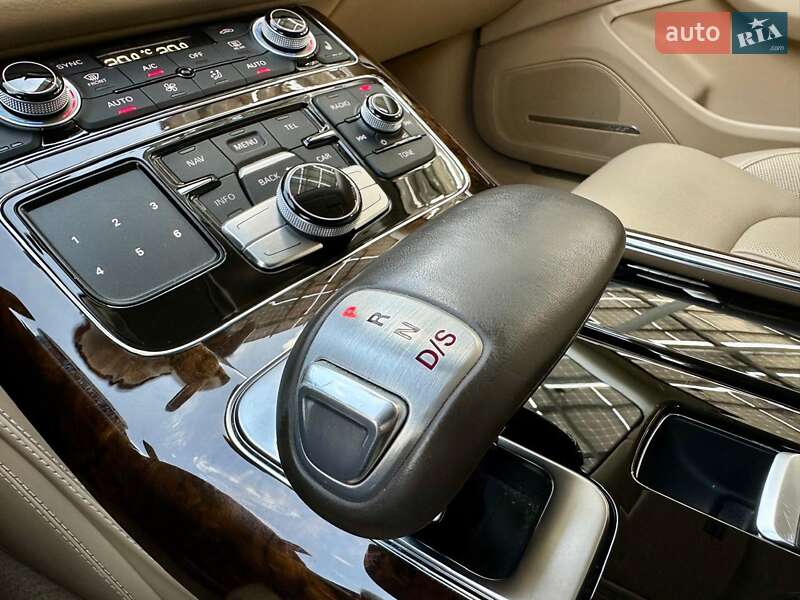 Седан Audi A8 2016 в Дніпрі фото 15 Седан Audi A8 2016 в Дніпрі