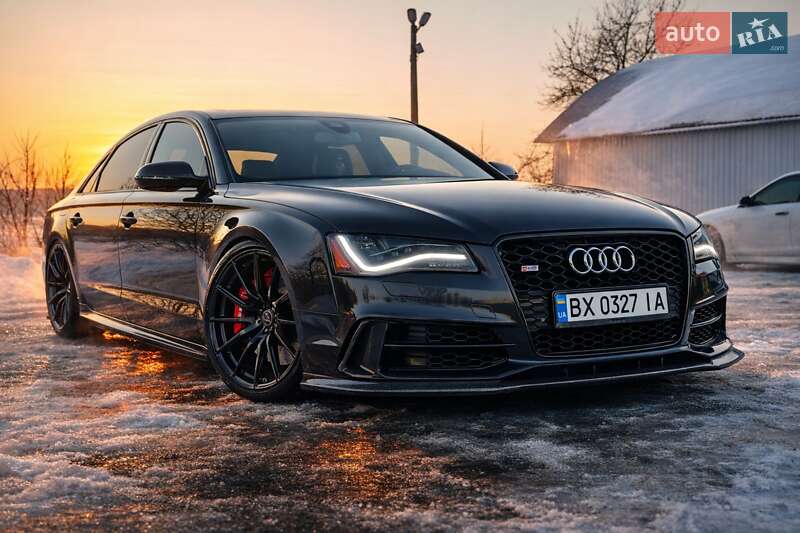 Седан Audi A8 2013 в Житомирі