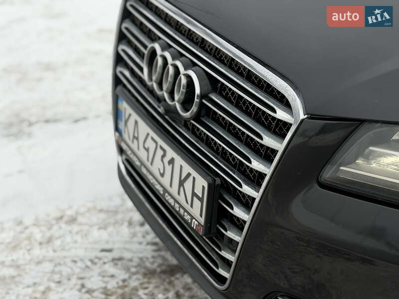 Седан Audi A8 2011 в Києві