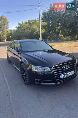 Седан Audi A8 2015 в Кривом Роге