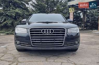 Седан Audi A8 2014 в Кривом Роге