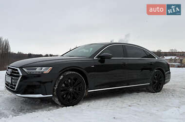 Седан Audi A8 2021 в Ровно