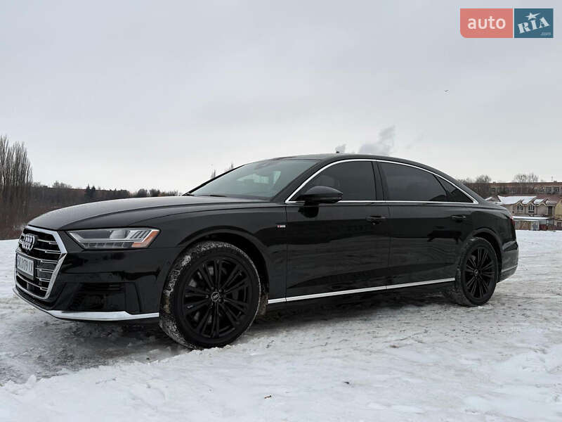 Седан Audi A8 2021 в Рівному