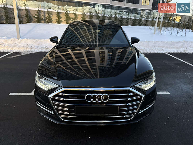 Седан Audi A8 2021 в Киеве