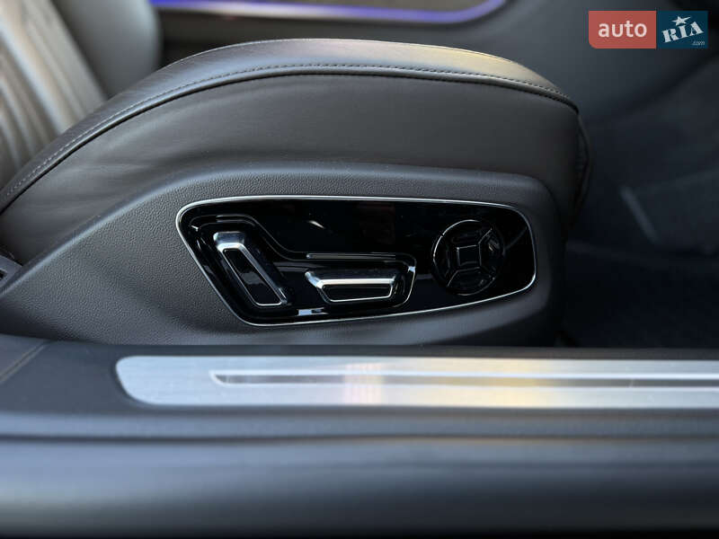 Седан Audi A8 2021 в Киеве