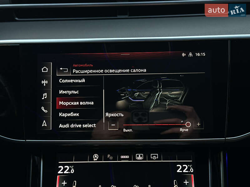 Седан Audi A8 2021 в Киеве