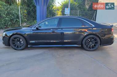 Седан Audi A8 2015 в Хмельницькому