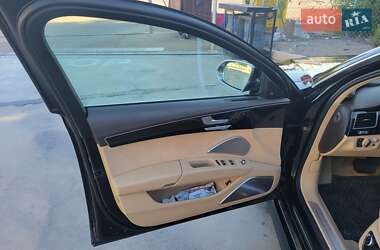 Седан Audi A8 2015 в Хмельницькому