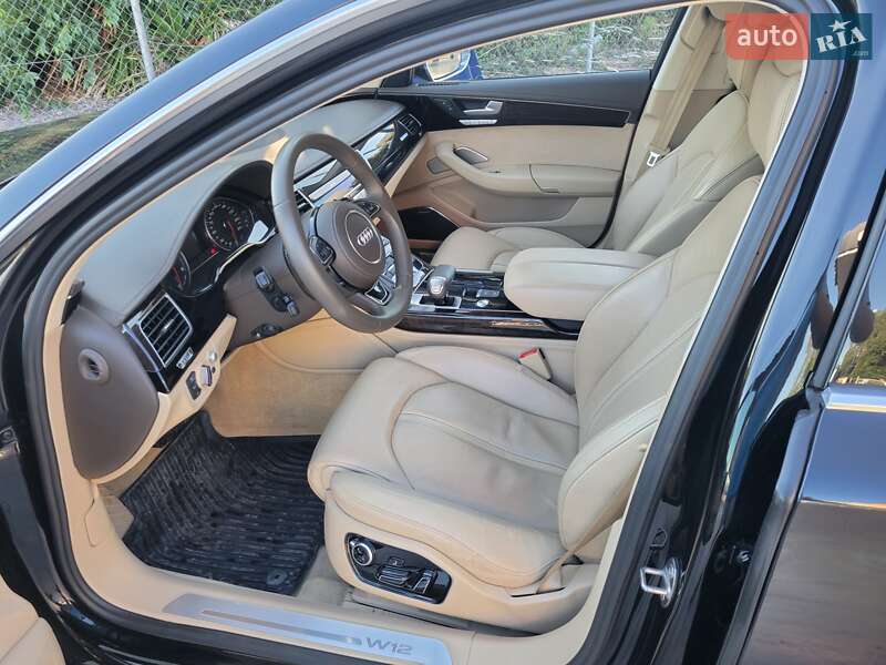 Седан Audi A8 2015 в Хмельницькому