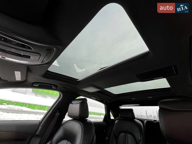 Седан Audi A8 2015 в Киеве фото 28 Седан Audi A8 2015 в Киеве
