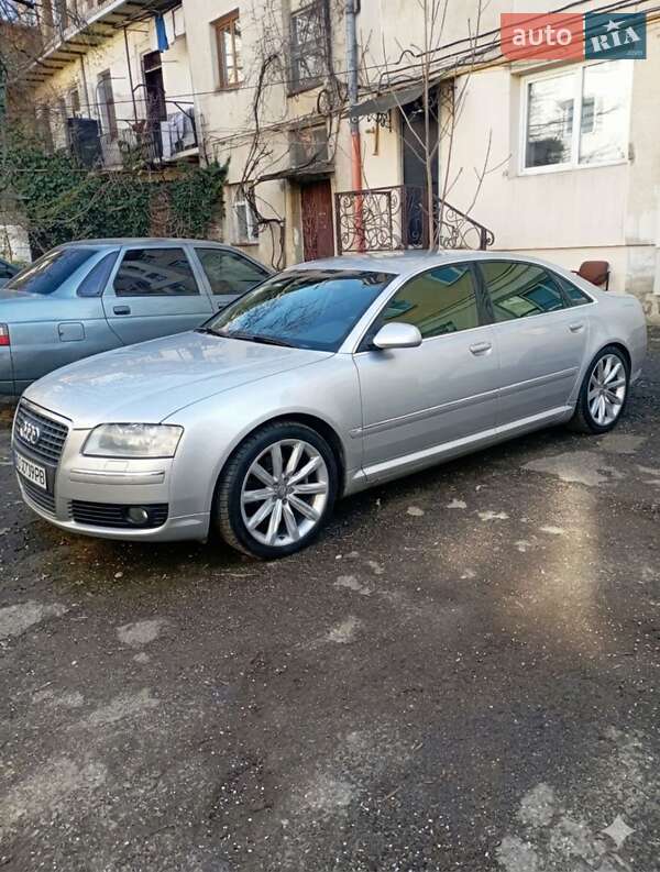 Седан Audi A8 2005 в Львове