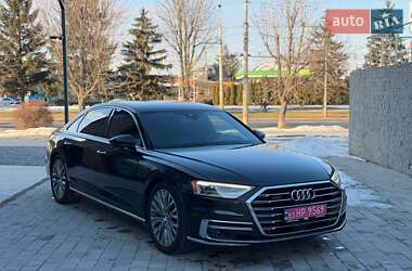 Седан Audi A8 2019 в Луцке