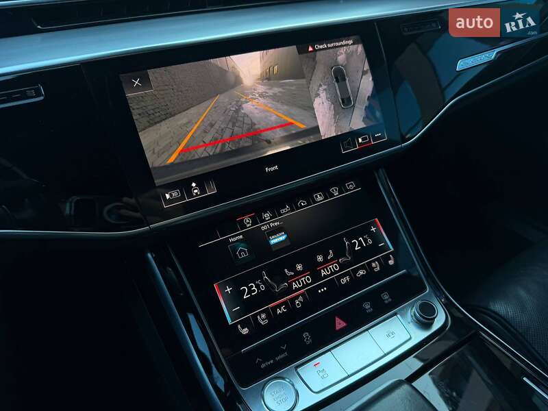 Седан Audi A8 2019 в Луцке