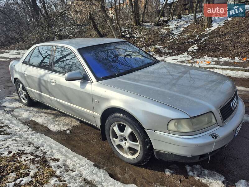 Audi A8 1999