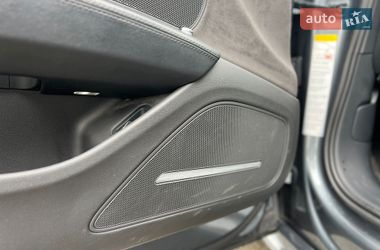 Седан Audi A8 2017 в Киеве