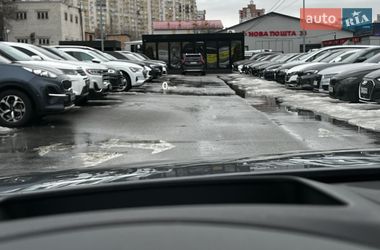 Седан Audi A8 2017 в Киеве