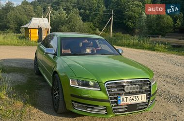 Седан Audi A8 2005 в Яремче