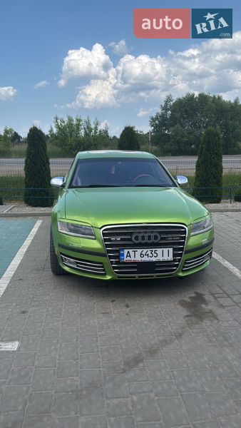 Седан Audi A8 2005 в Яремчі