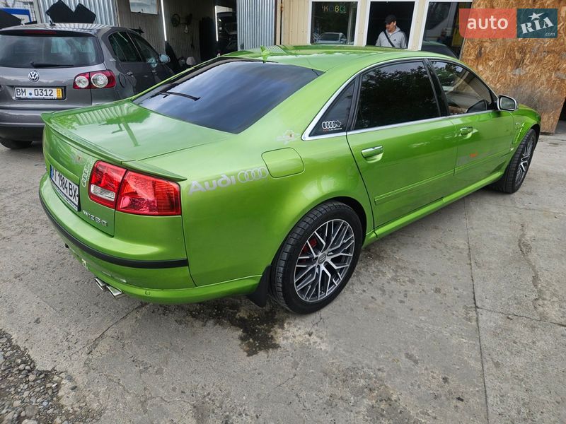Седан Audi A8 2005 в Яремчі