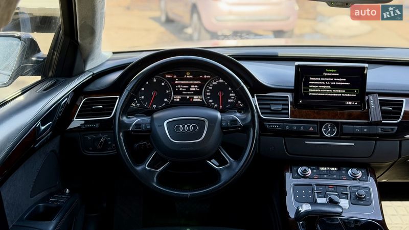 Седан Audi A8 2013 в Києві