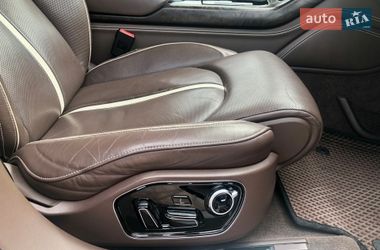 Седан Audi A8 2012 в Киеве