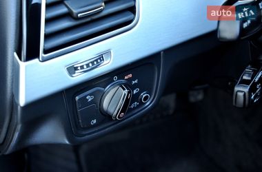 Седан Audi A8 2013 в Львове