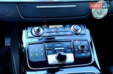 Седан Audi A8 2013 в Львове