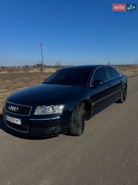 Седан Audi A8 2004 в Луцке