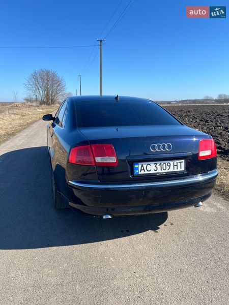 Седан Audi A8 2004 в Луцке