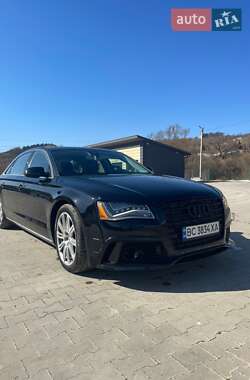 Седан Audi A8 2013 в Львові