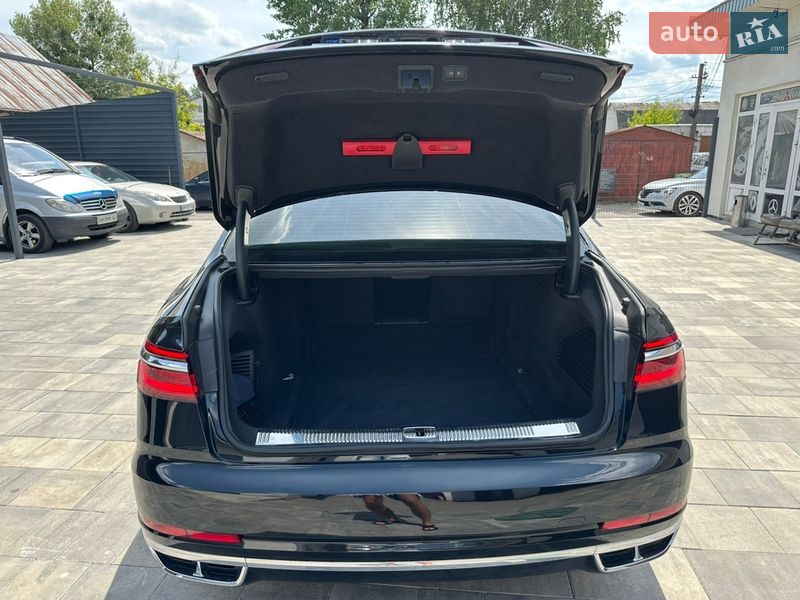 Седан Audi A8 2018 в Житомирі