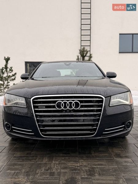 Седан Audi A8 2013 в Луцьку