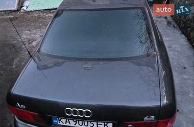 Седан Audi A8 2001 в Киеве