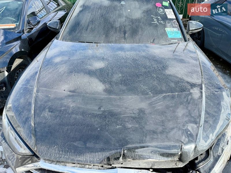 Седан Audi A8 2019 в Києві